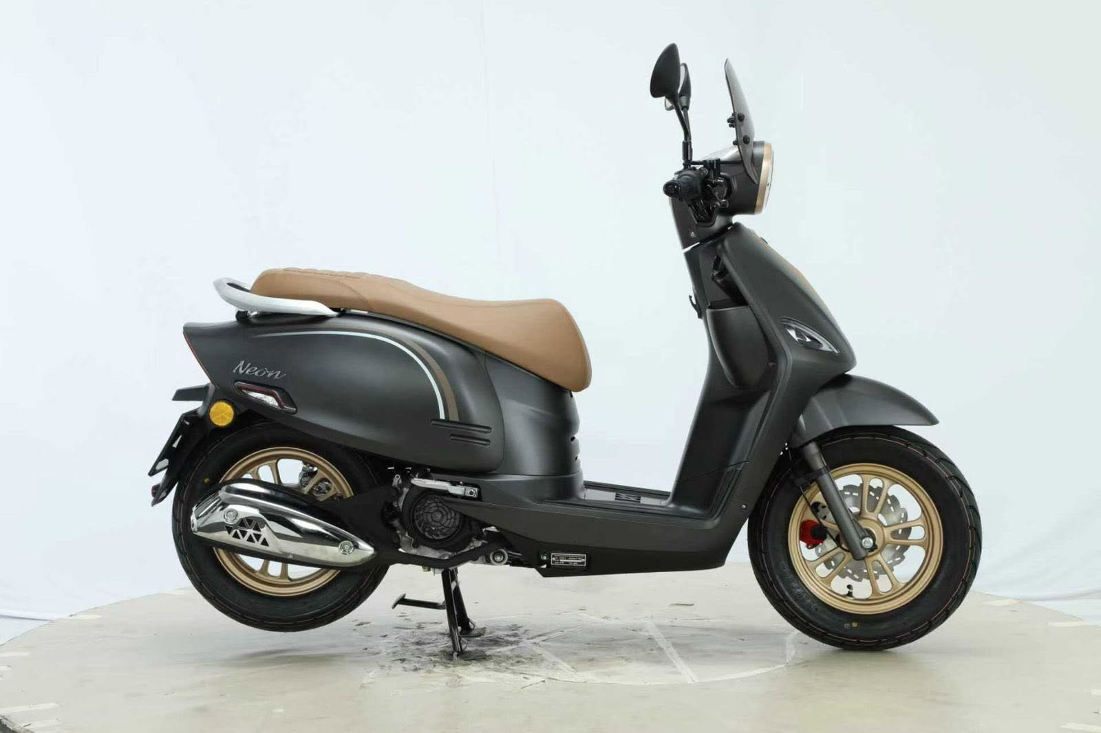 Black Mat 5